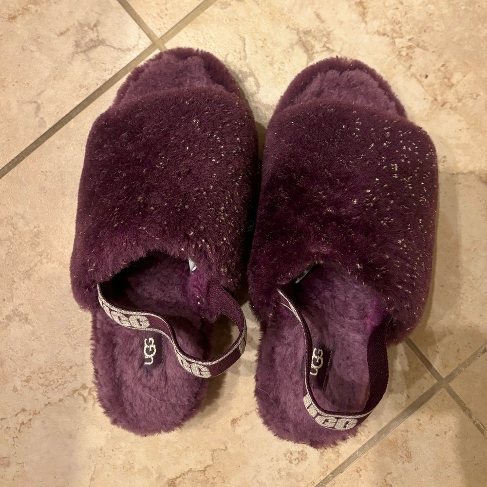 UGG Fluff Yeah Slides, Size 8, Purple